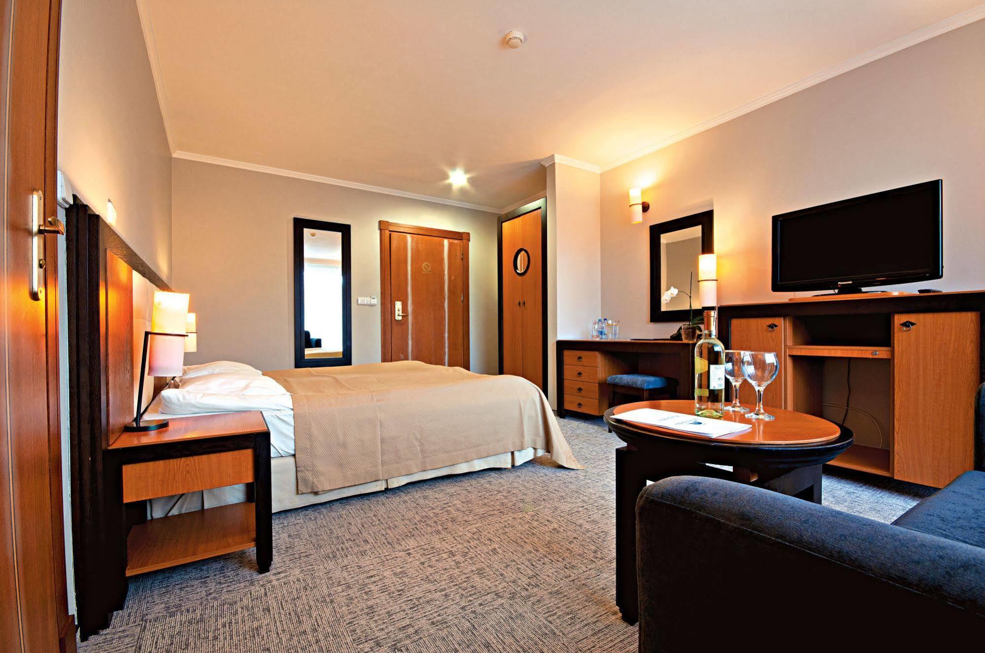 Leba Hotel & Spa Esterno foto
